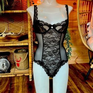 Victoria’s Secret 34B